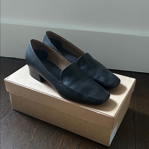 Huma Blanco Shoes - Elegant Black Women's Loafers